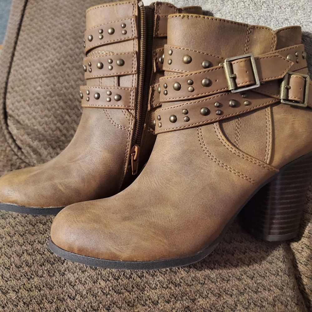 New madden girl booties
